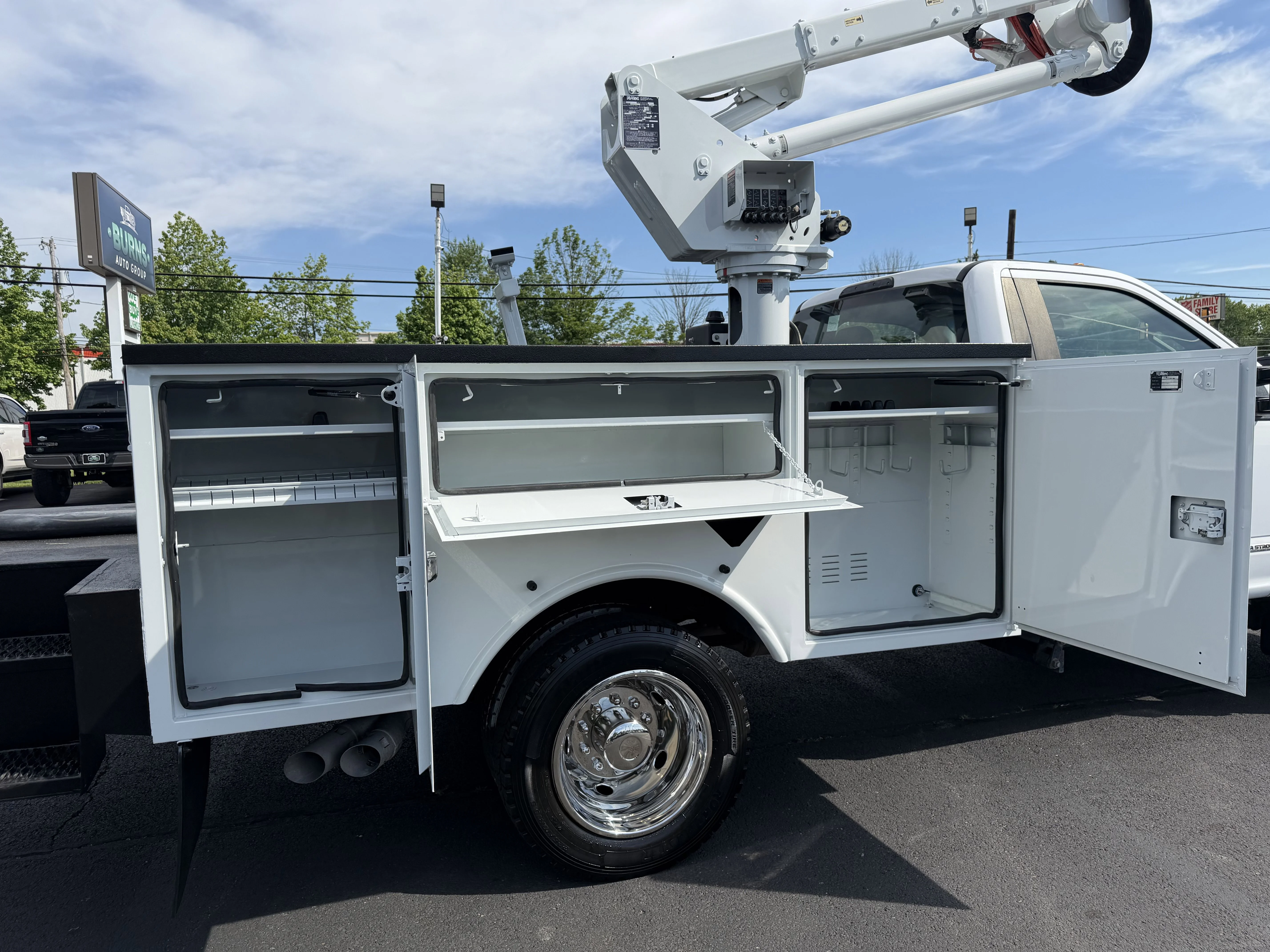 Used 2019 Oxford White   Z1 Ford XLT image 6