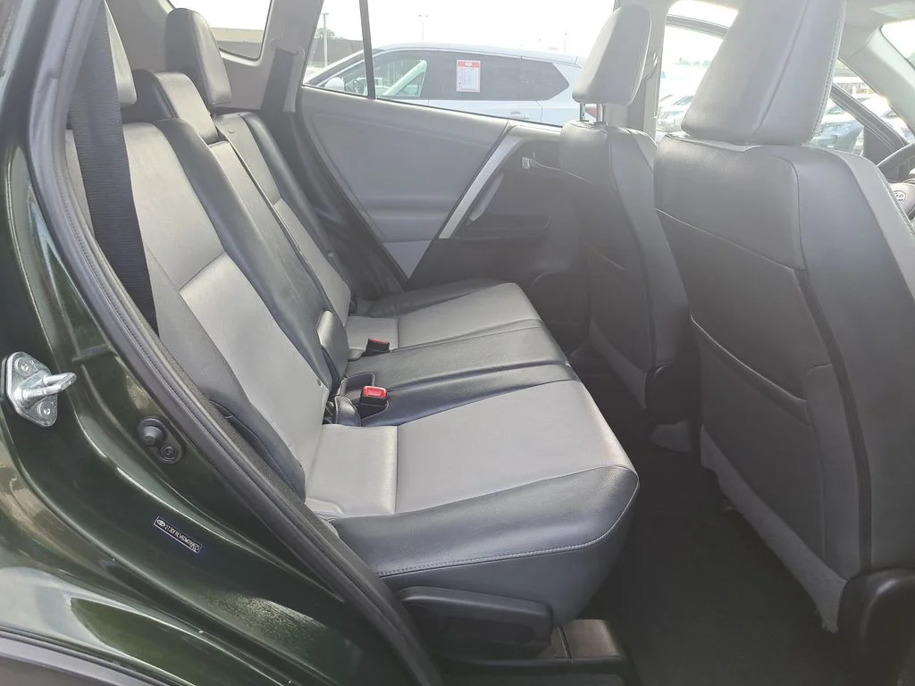 Used 2013 Green Toyota Limited image 34