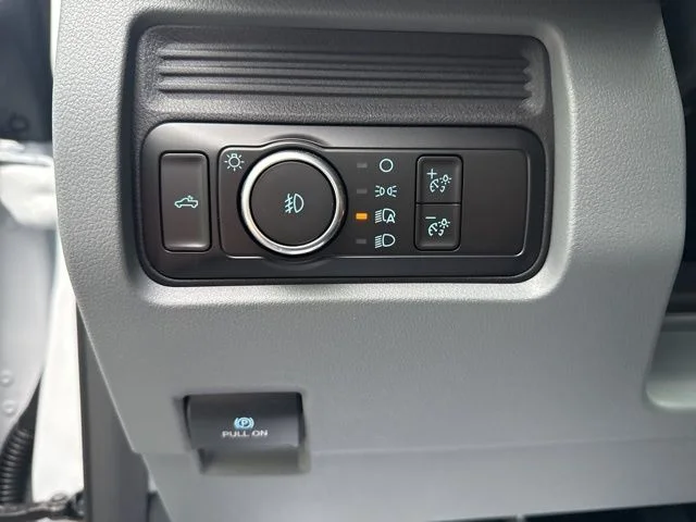 New 2026 White Ford XLT image 15