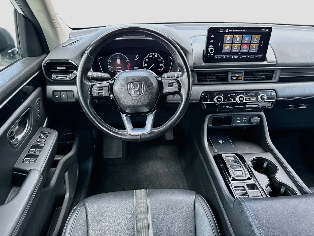 Used 2024  Honda EX-L image 22