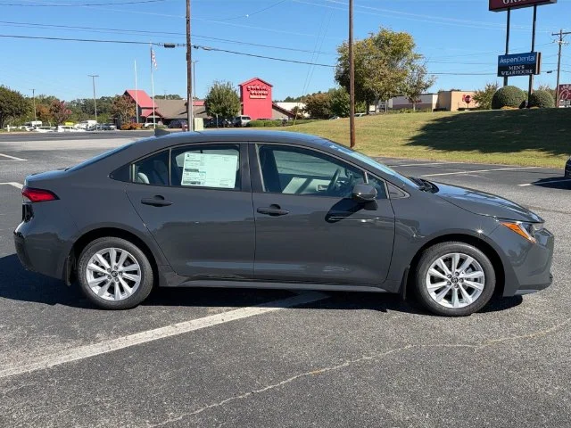 New 2027 Underground Toyota LE image 2