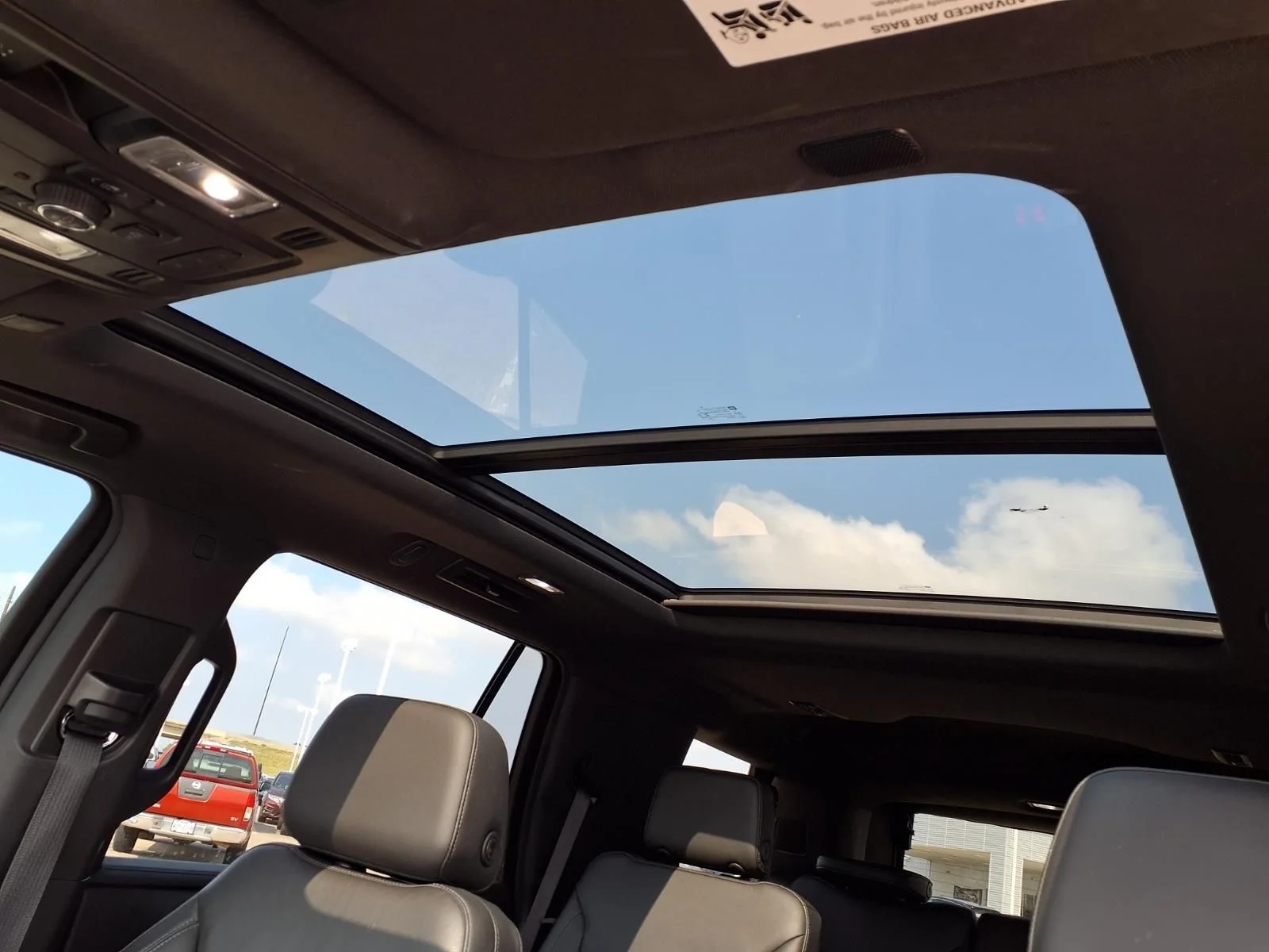 Used 2021 Beige Chevrolet Z71 image 24