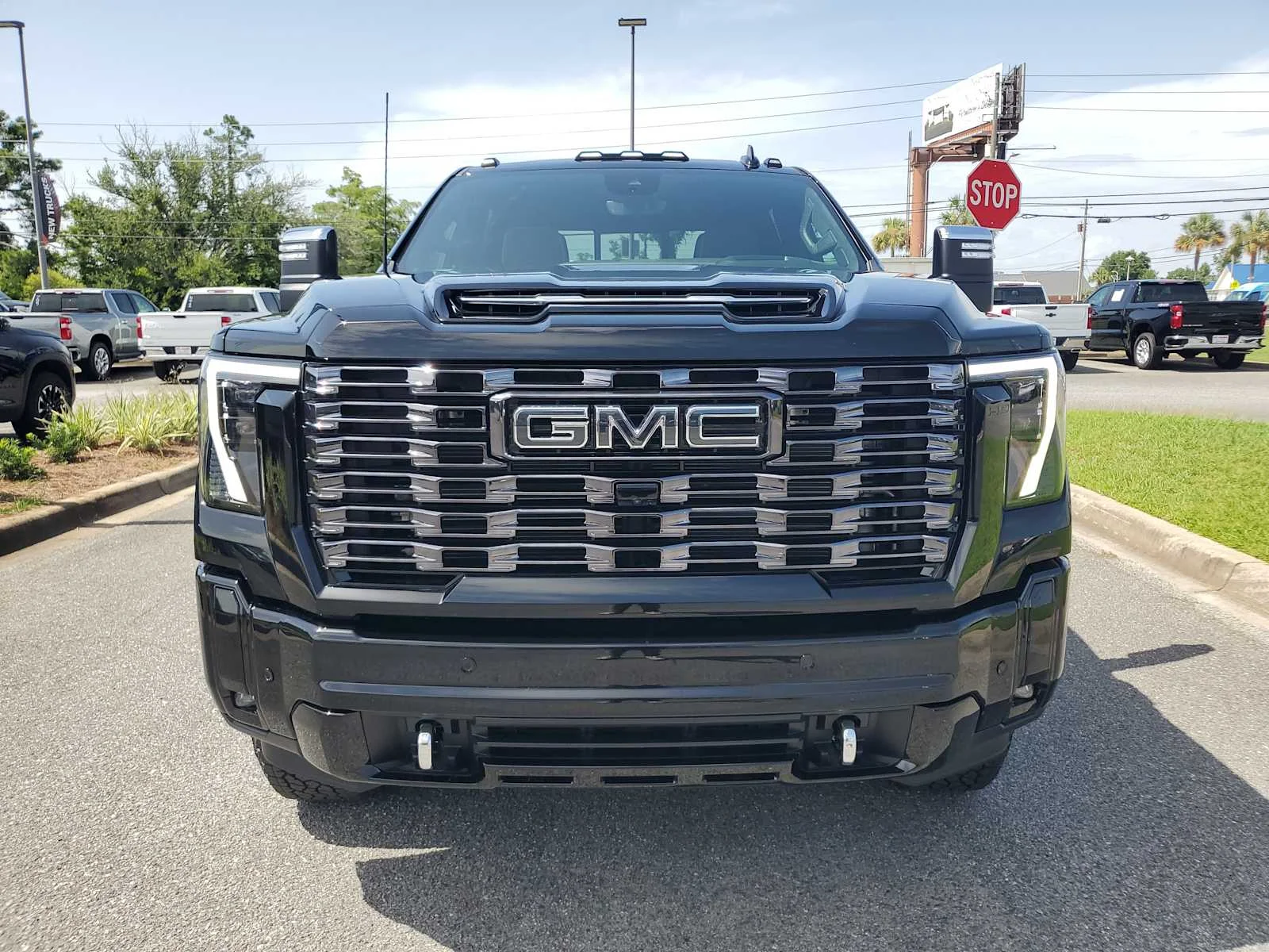 New 2026 Onyx Black GMC Denali Ultimate image 13