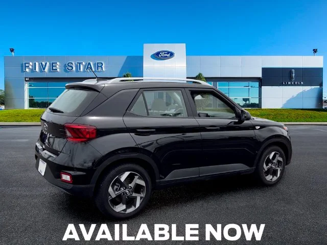 Used 2026 Black Hyundai SEL image 9