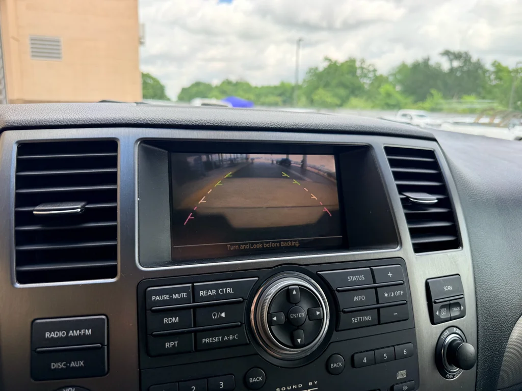 Used 2010 Smoke Nissan SE image 18