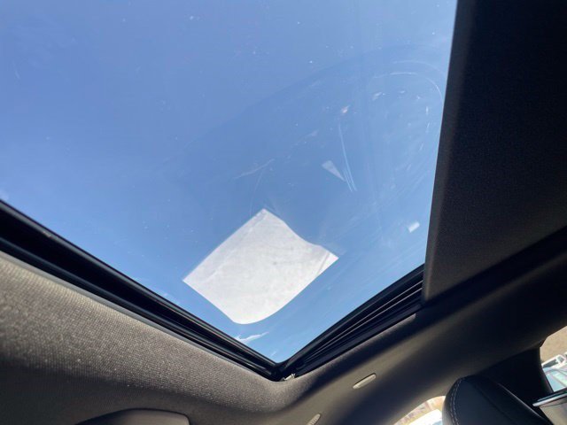 New 2026 Bright White Clearcoat Chrysler Select image 14