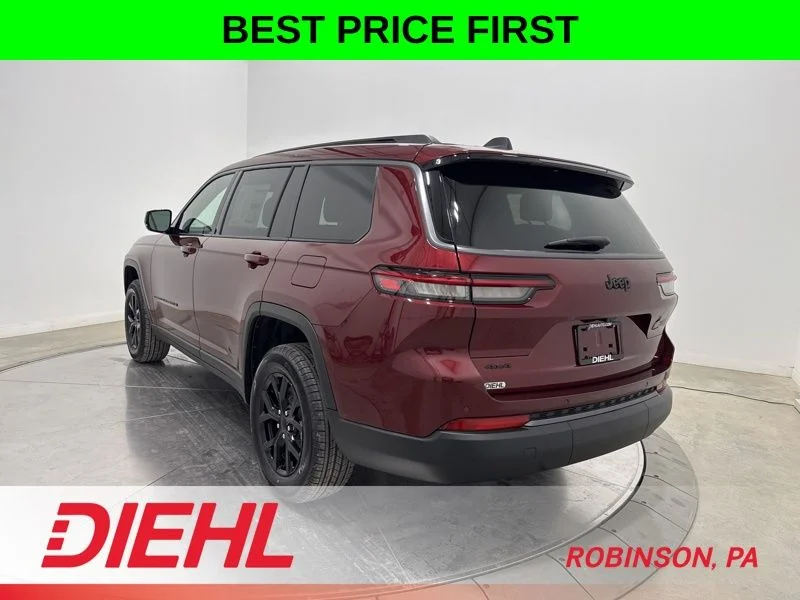 New 2026 Velvet Red Pearl-Coat Exterior Paint Jeep Laredo image 5