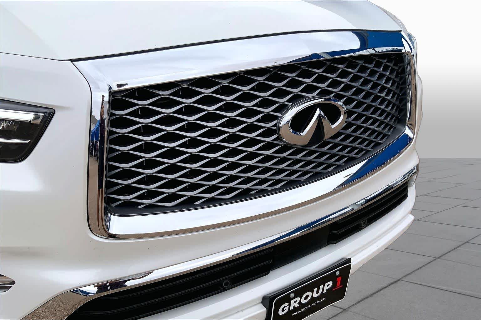 Used 2019 Moonstone White INFINITI LUXE image 30