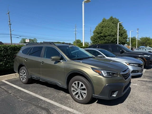 2021 Subaru Outback Premium's photo