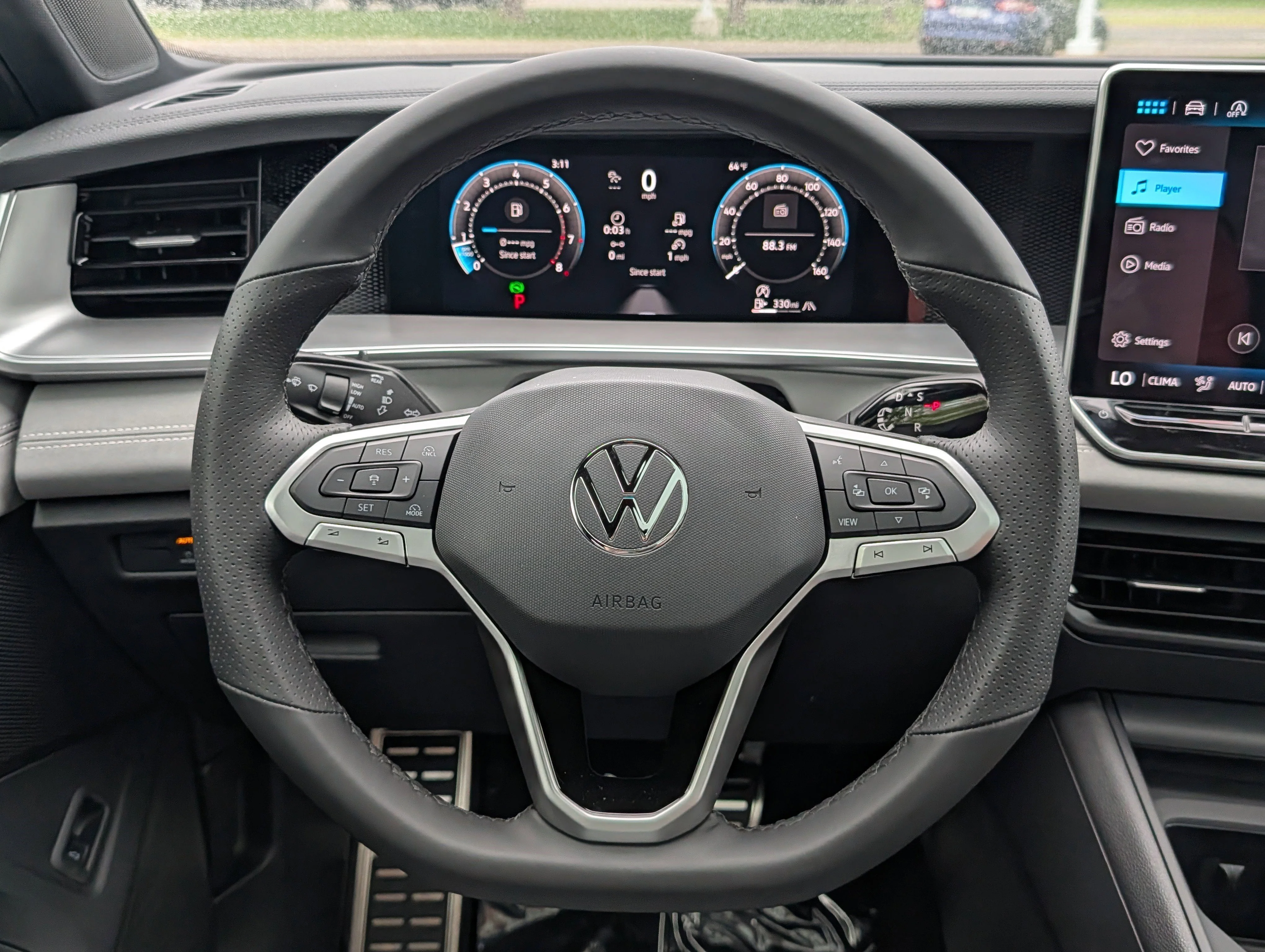 New 2026 Avocado Green w/Deep Black Roof Volkswagen SE R-Line Black image 13
