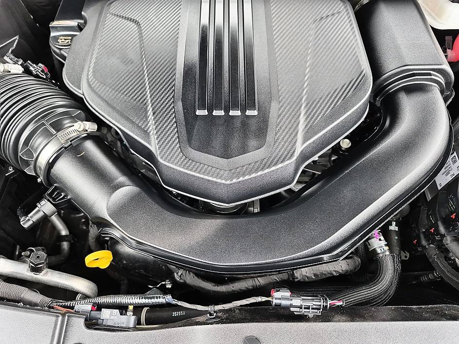 Used 2026 Mosaic Black Metallic Chevrolet FWD LT image 37