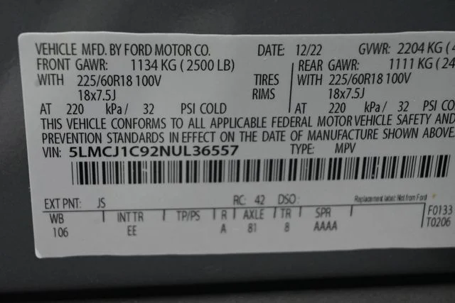 Certified Used 2022 Silver Radiance Metallic Lincoln Standard image 35