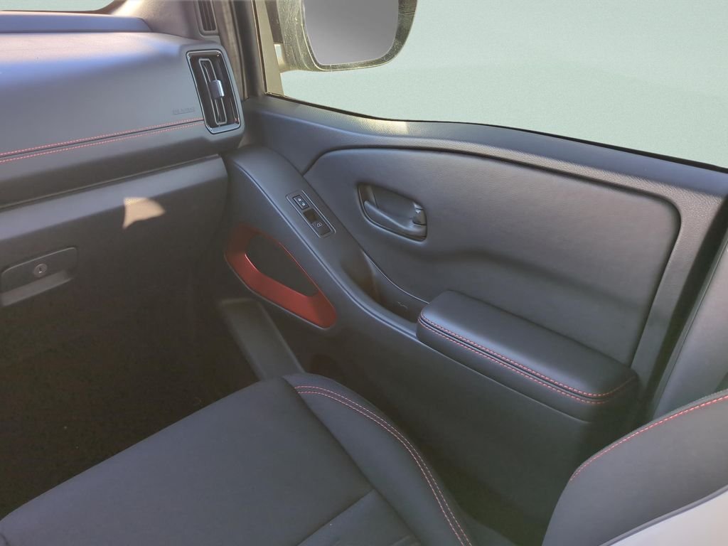 2026 Nissan Frontier PRO-4X - Photo 16