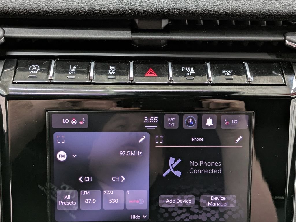 Used 2023 Black Jeep Altitude image 43