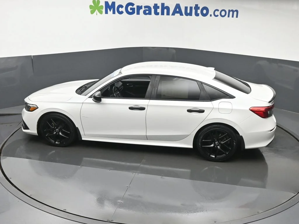 Used 2022 White Honda Sport image 23