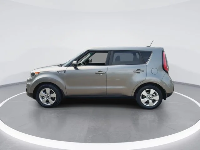 Used 2017 Gray Kia Base image 6