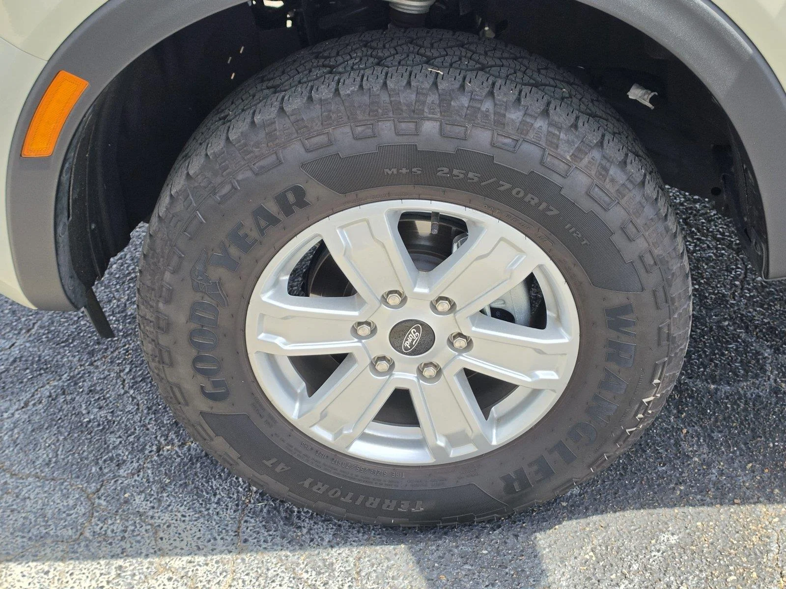 Used 2025 Desert Sand Ford XL image 10