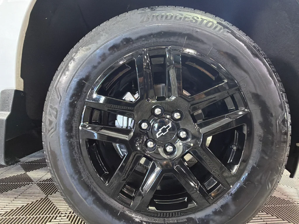 Used 2023 SUMMIT WHITE Chevrolet RST image 38