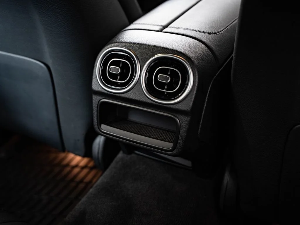 Used 2022 Black Mercedes-Benz C 300 image 35