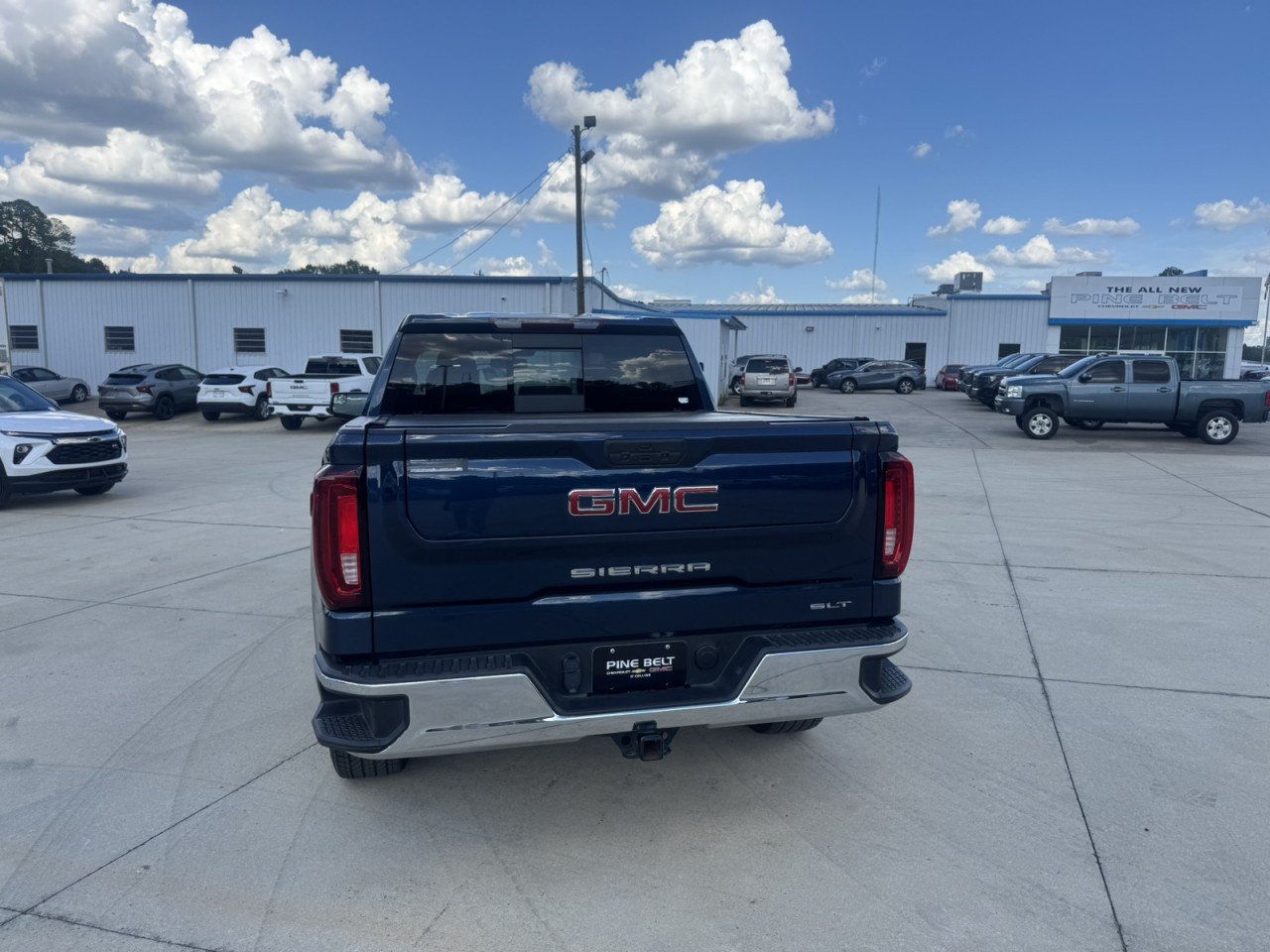 Used 2021 PACIFIC BLUE METALLIC GMC SLT image 7