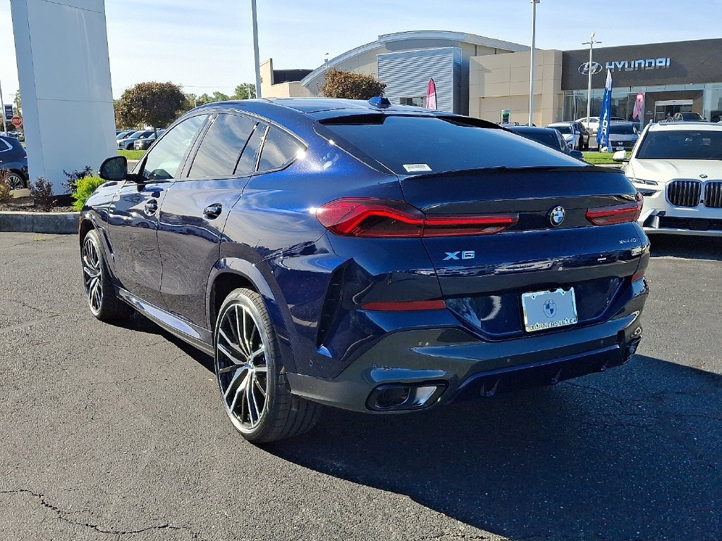 New 2027 Blue BMW xDrive40i image 3
