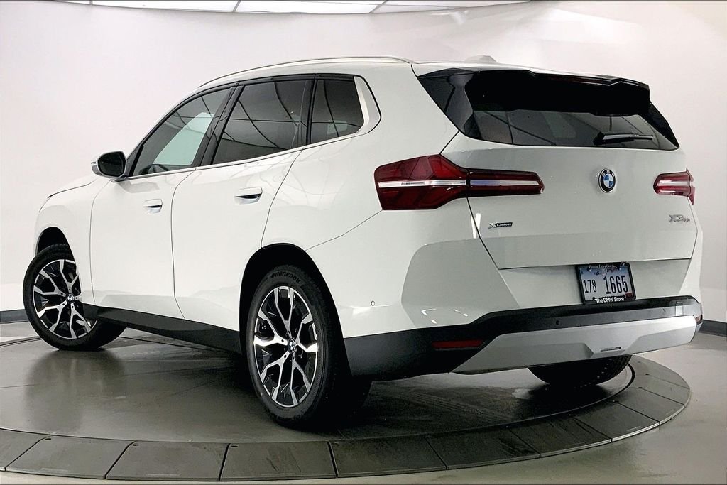 Used 2026 Alpine White BMW  image 2