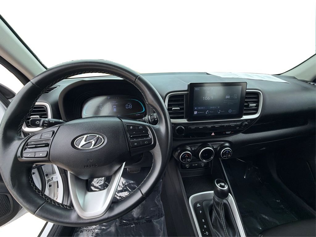 Used 2024 Lunar White Hyundai SEL image 24
