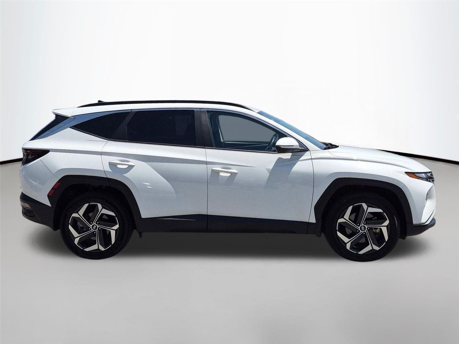 Used 2024 White Pearl Hyundai SEL image 5