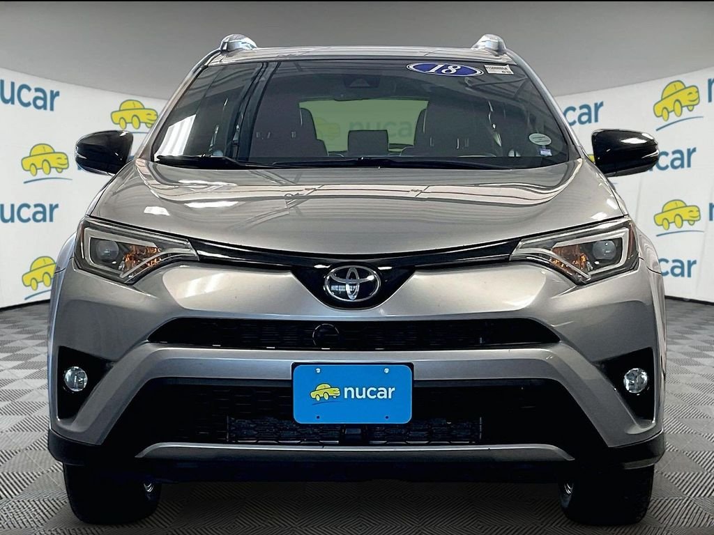 Used 2018 Silver Toyota SE image 2