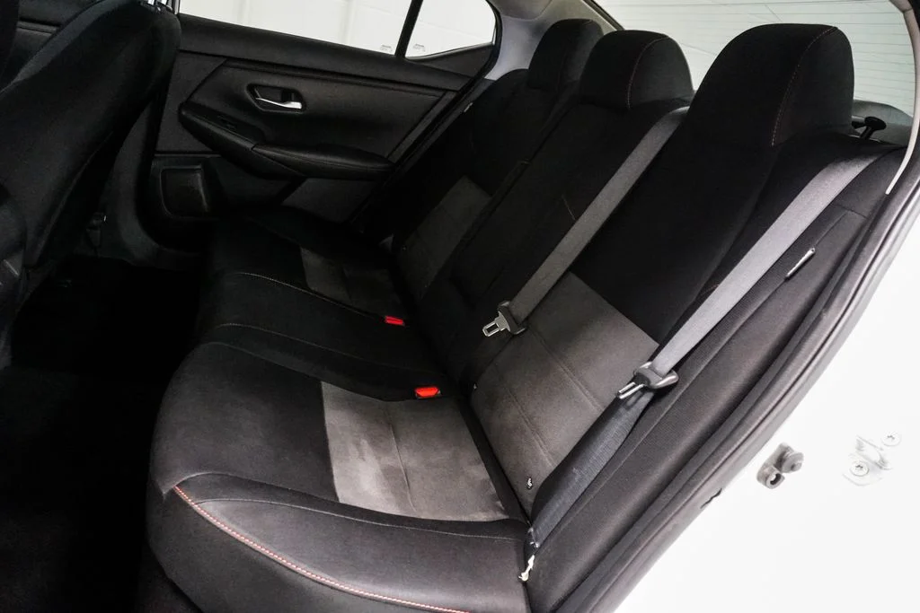 Used 2022 White Nissan SR image 7