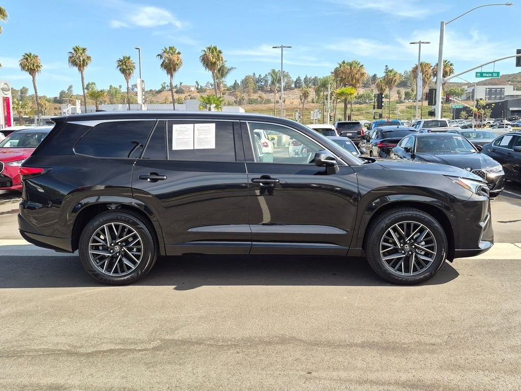 Used 2024  Lexus 350 Premium image 3