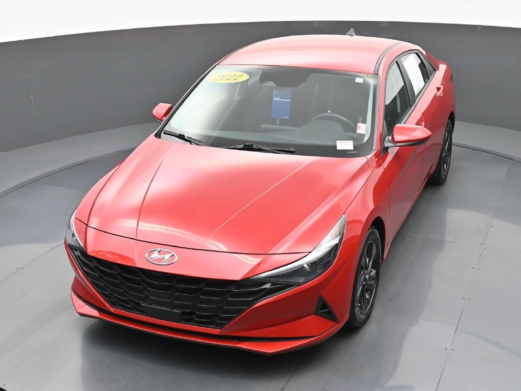 Certified Used 2022 Red Hyundai SEL image 29