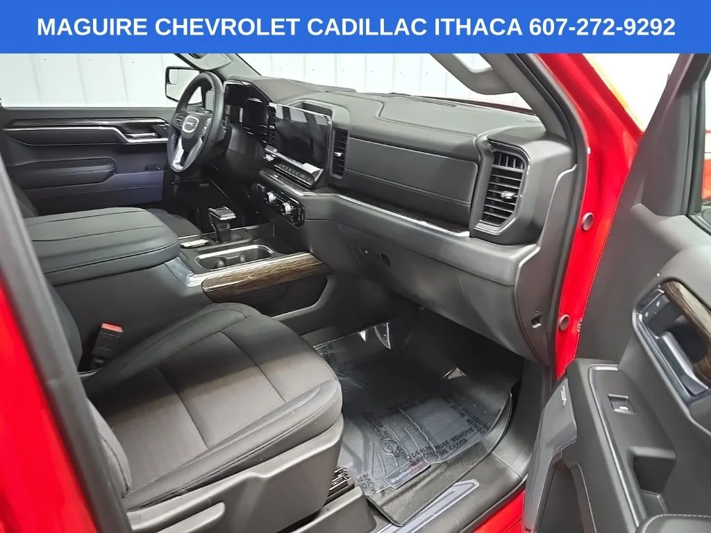 Used 2025 Red GMC Elevation image 15