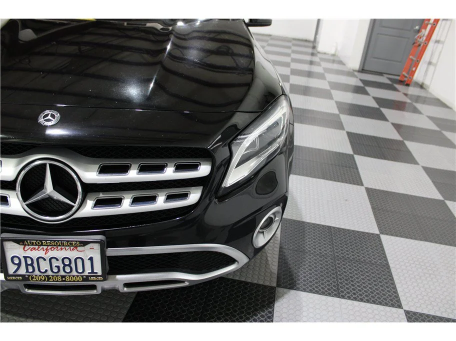 Used 2019 Black Mercedes-Benz GLA 250 image 8