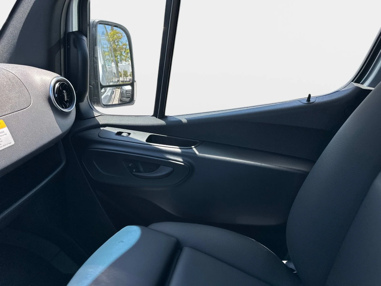 2025 Mercedes-Benz Sprinter Cargo Van Base - Photo 15