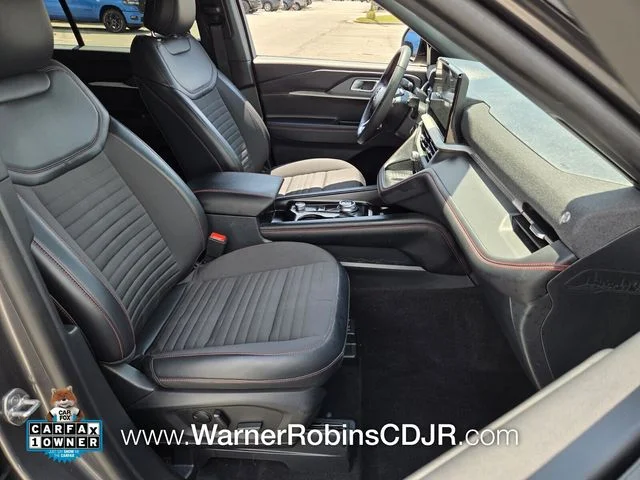 Used 2025 Gray Ford ST-Line image 18