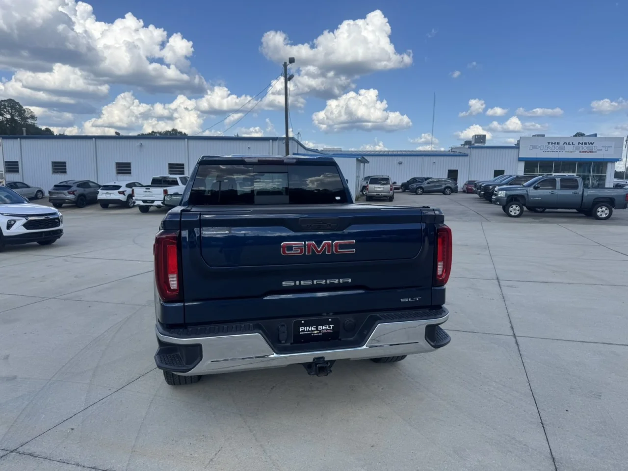 Used 2021 PACIFIC BLUE METALLIC GMC SLT image 7