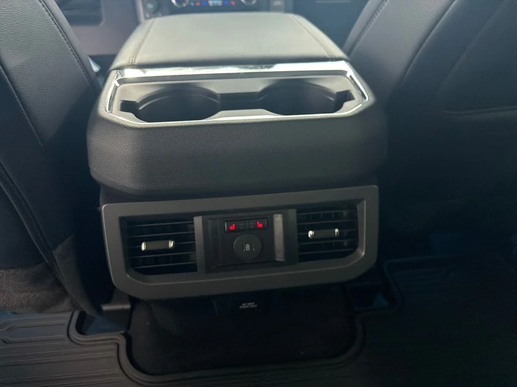 New 2026 Star White Metallic Tri-Coat Ford F-250® Lariat® image 17