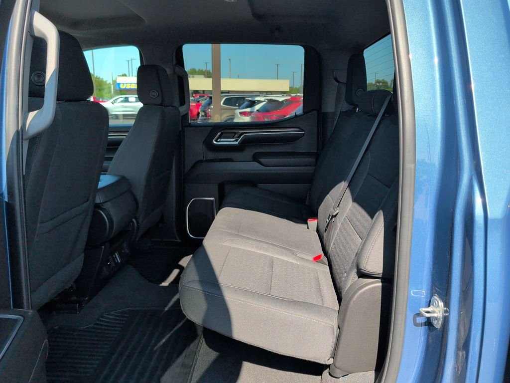 Used 2024 Lakeshore Blue Metallic Chevrolet LT image 20