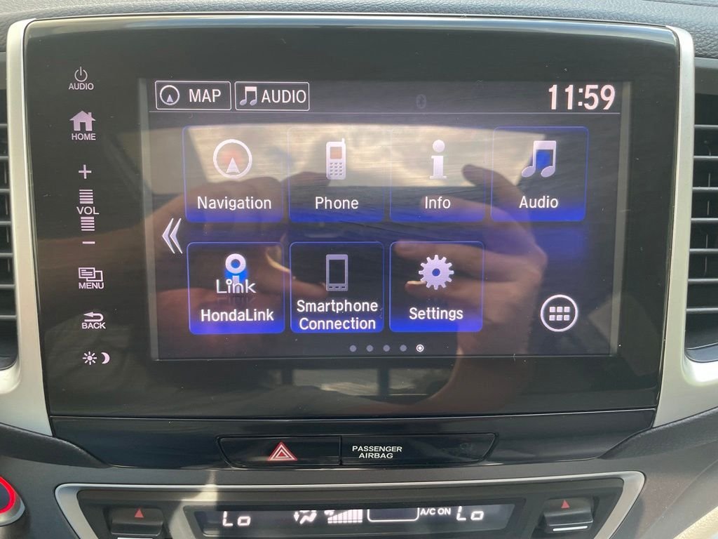 Used 2019 Modern Steel Metallic Honda RTL-T image 15