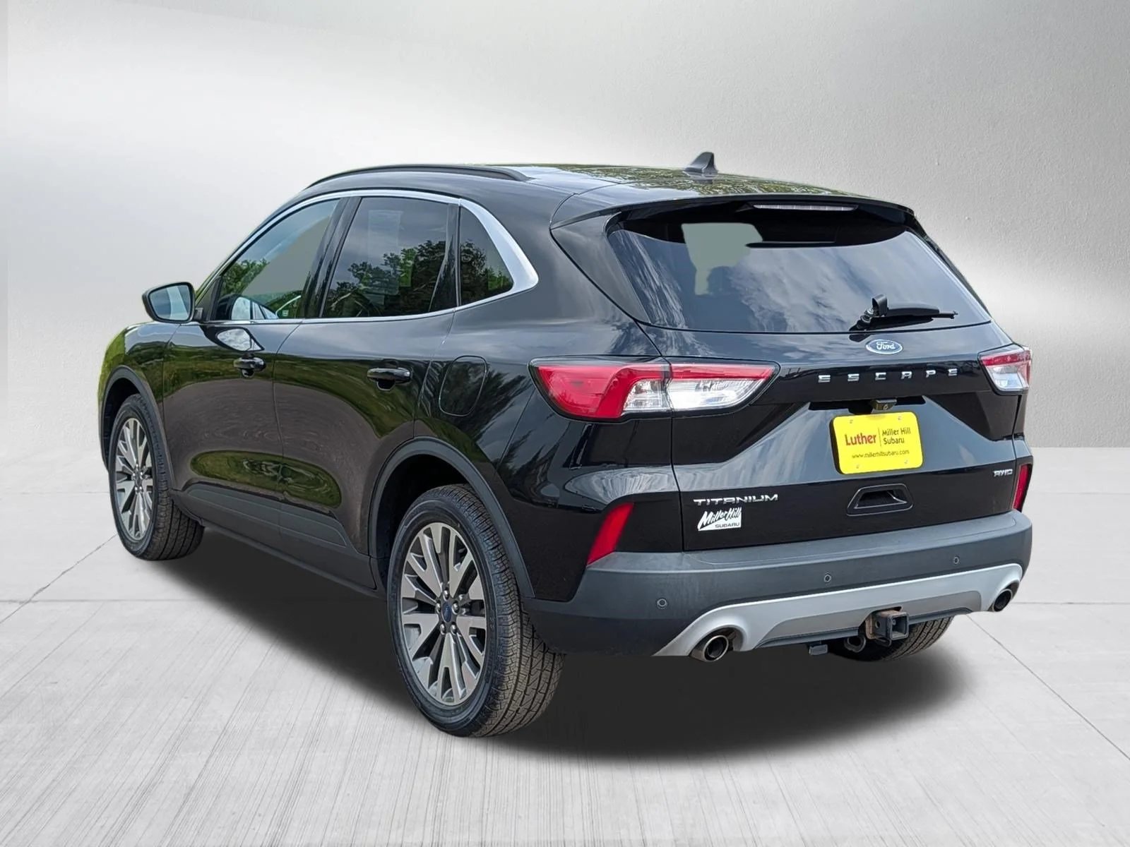 Used 2022 Agate Black Metallic Ford Titanium image 5