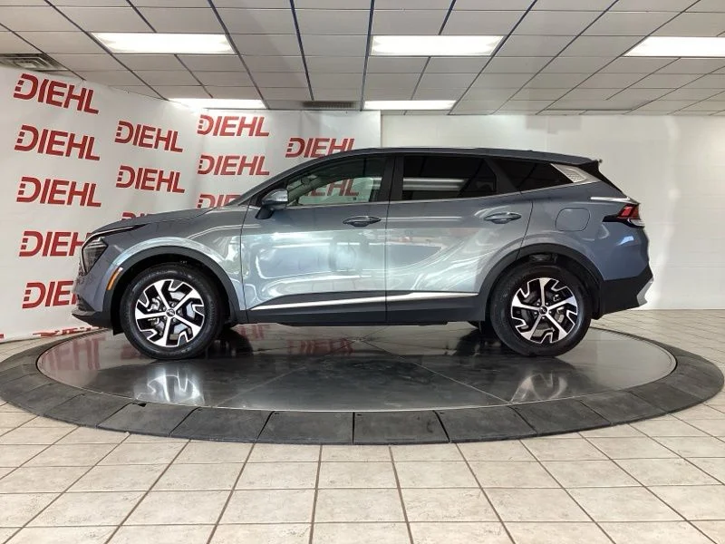 Used 2025 Silver Kia EX image 4