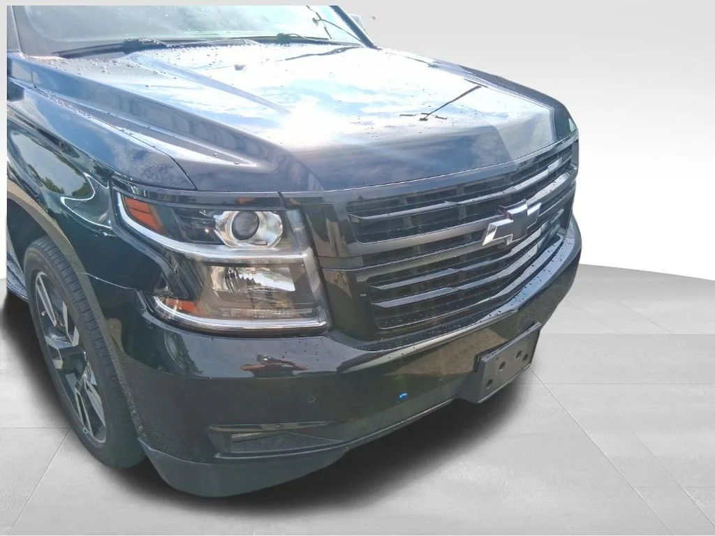 Used 2019 Black Chevrolet Premier image 17