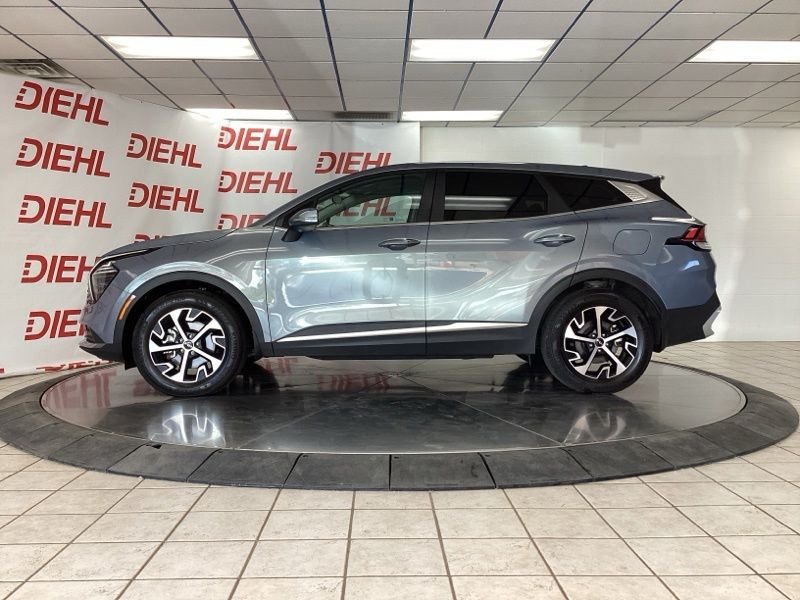 Used 2025 Silver Kia EX image 4