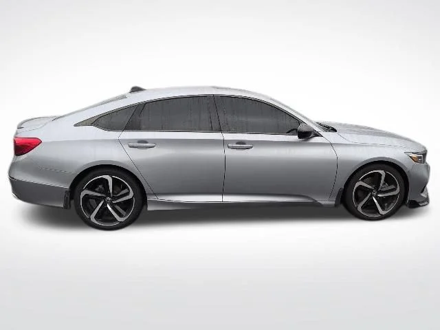 Used 2021  Honda Sport 2.0T image 9