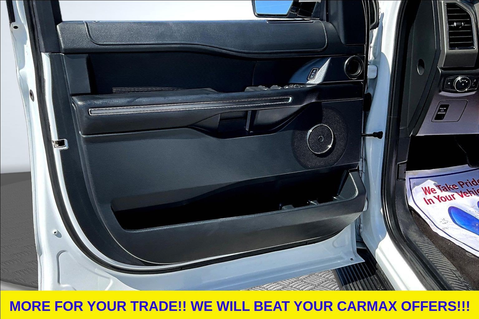 Used 2021 White Ford XLT image 19