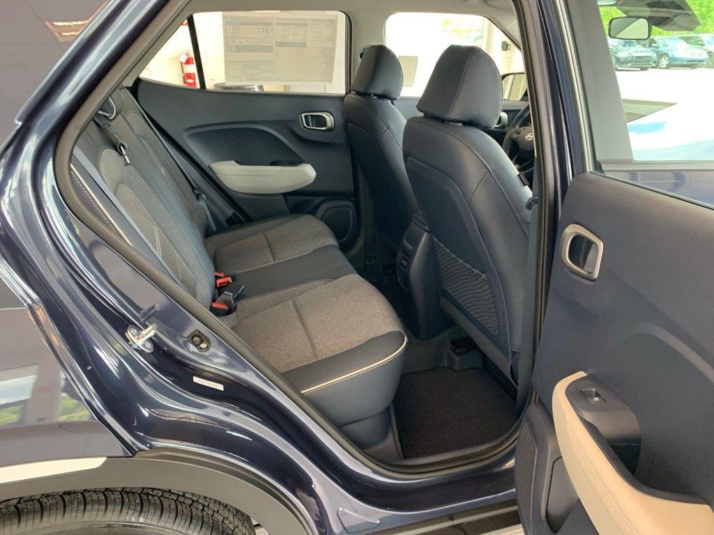 New 2026 White Hyundai SEL w/Two-Tone Roof image 16