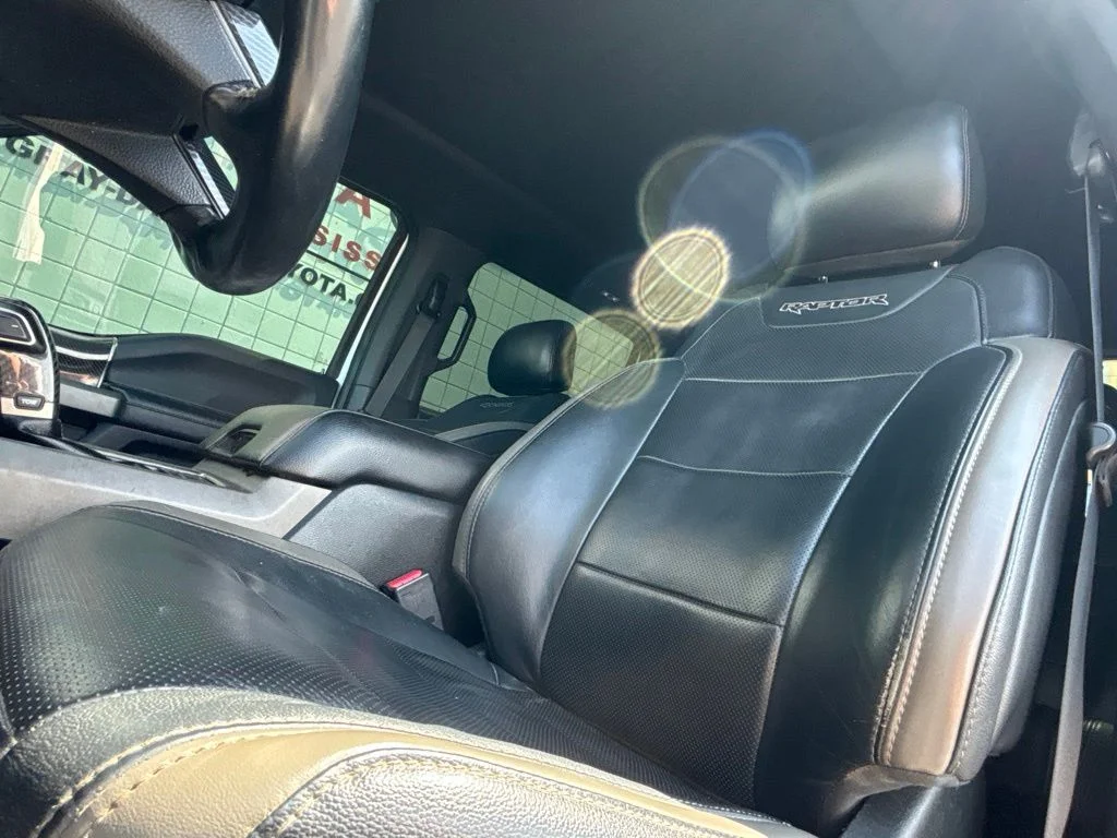 Used 2017  Ford Raptor image 10
