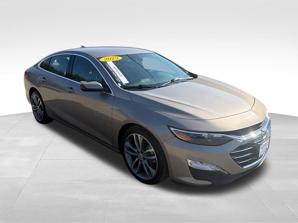 Used 2025 Gray Chevrolet LT image 7