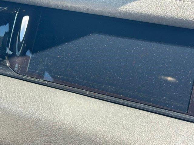 New 2026 Granite Crystal Metallic Clear-Coat Exterior Paint RAM LARAMIE image 28